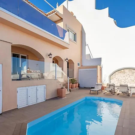 #291 Ocean View Family & Pool Villa *